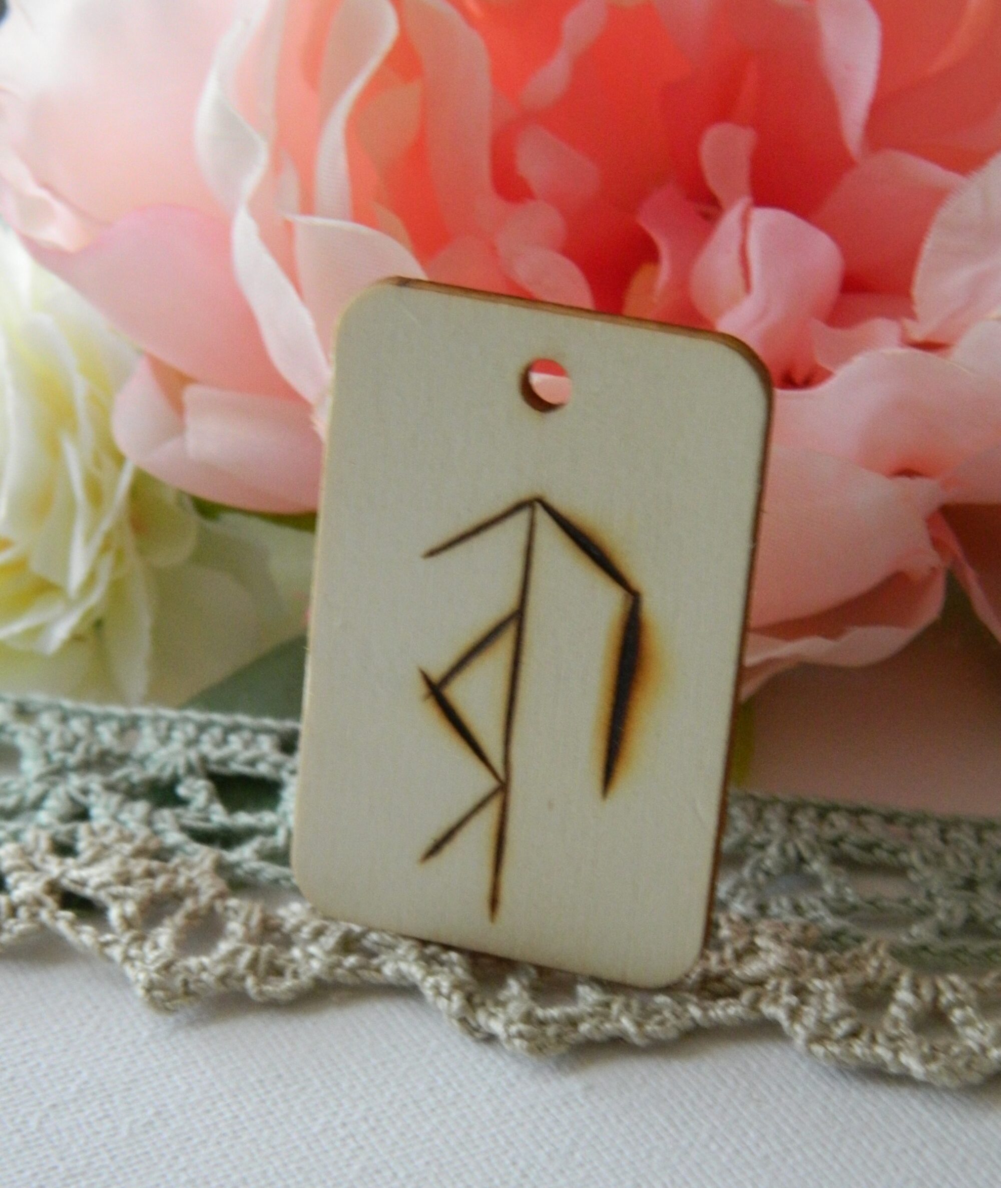 Bindrune Révéler son courage – Amulette runique artisanale